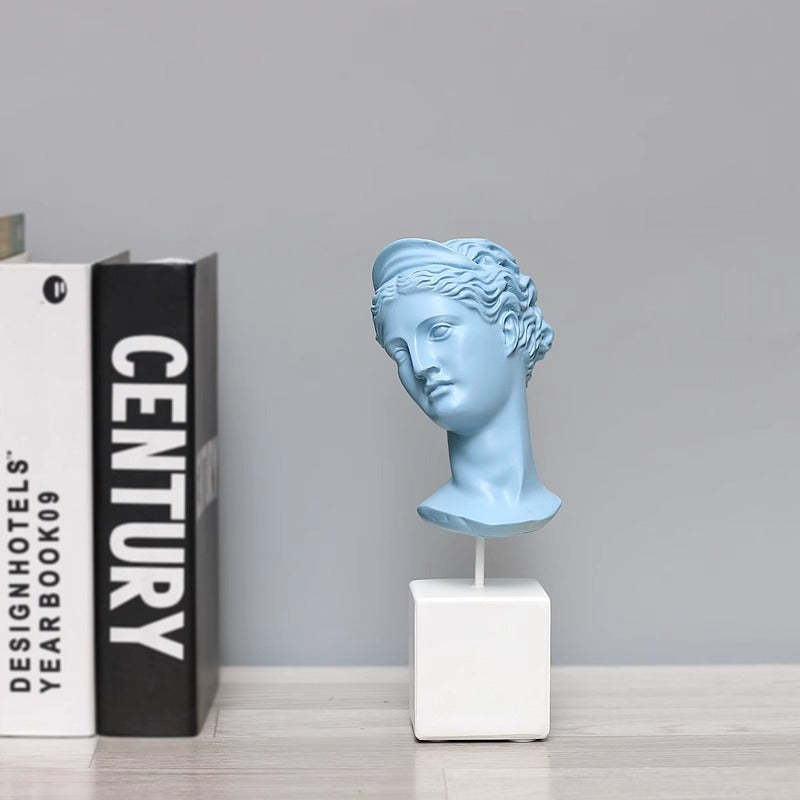 Ancient Greek hunting goddess Diana resin statue ornament Nordic home decoration Moon goddess Artemis sculpture